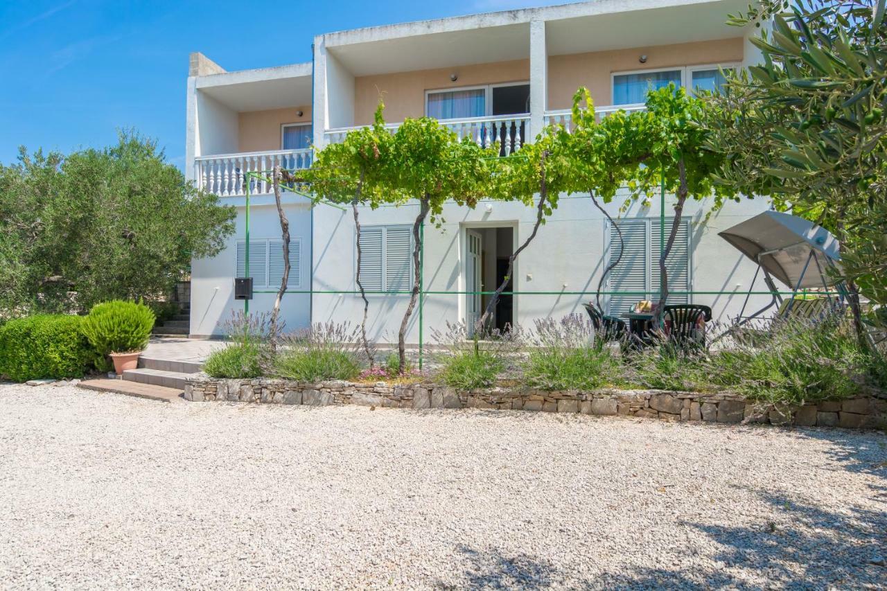 Olive gardens Lejlighed Primošten Eksteriør billede